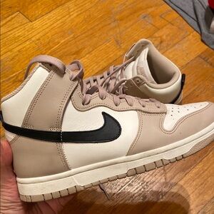 Nike Cream and White Sneakers with Padded Collar and Breathable Design